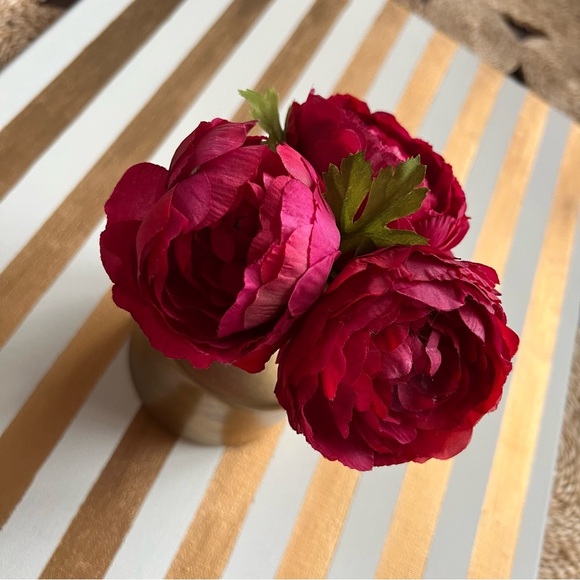 Small vase/flower arrangement - Picture 4 of 5